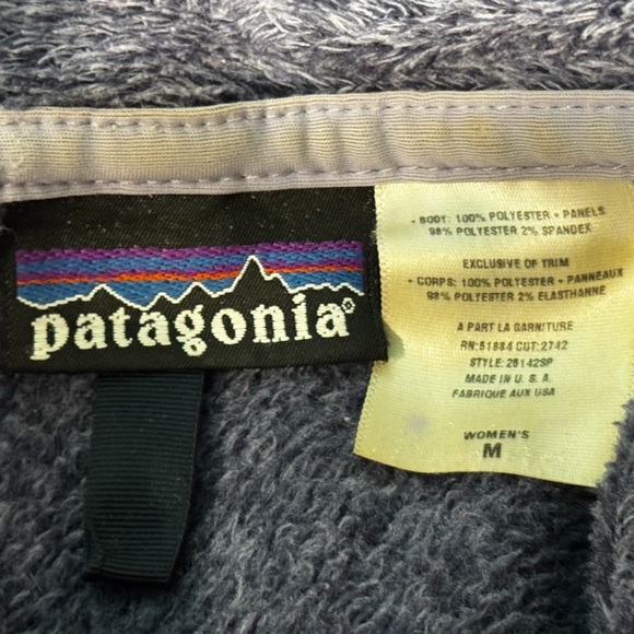 Patagonia Lt/Dk Purple Fleece Jacket women’s Medium - Picture 4 of 4